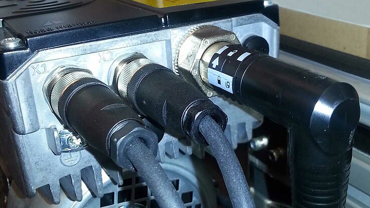 M15 Power - Rundsteckerverbinder zum Anschluss von Förderbändern